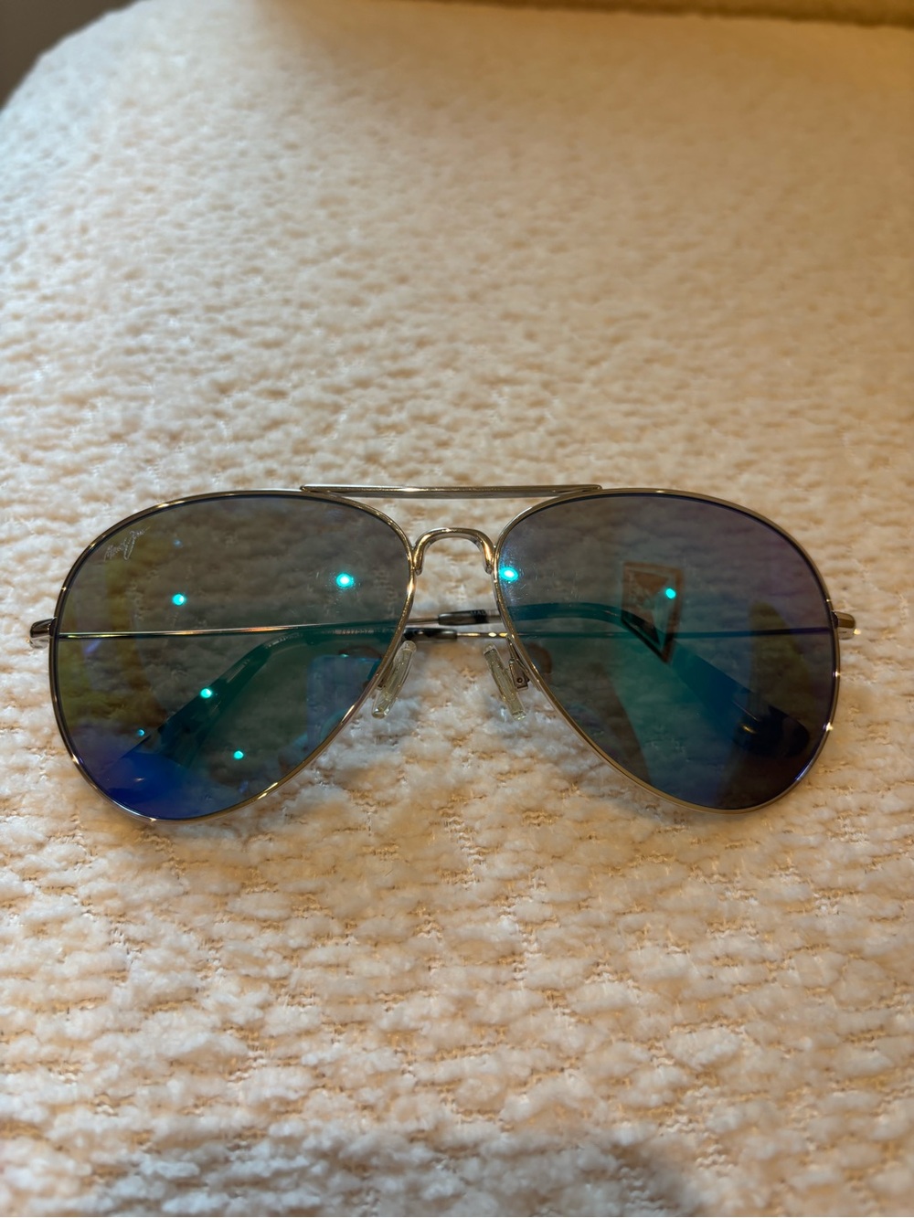 Maui Jim Aviator Sunglasses with Green-Blue Mirrored Lenses - Picture 2 of 5